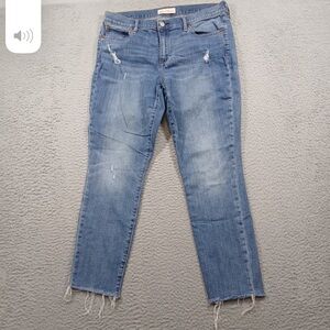 Women’s Distressed Light Blue Straight-Leg Jeans